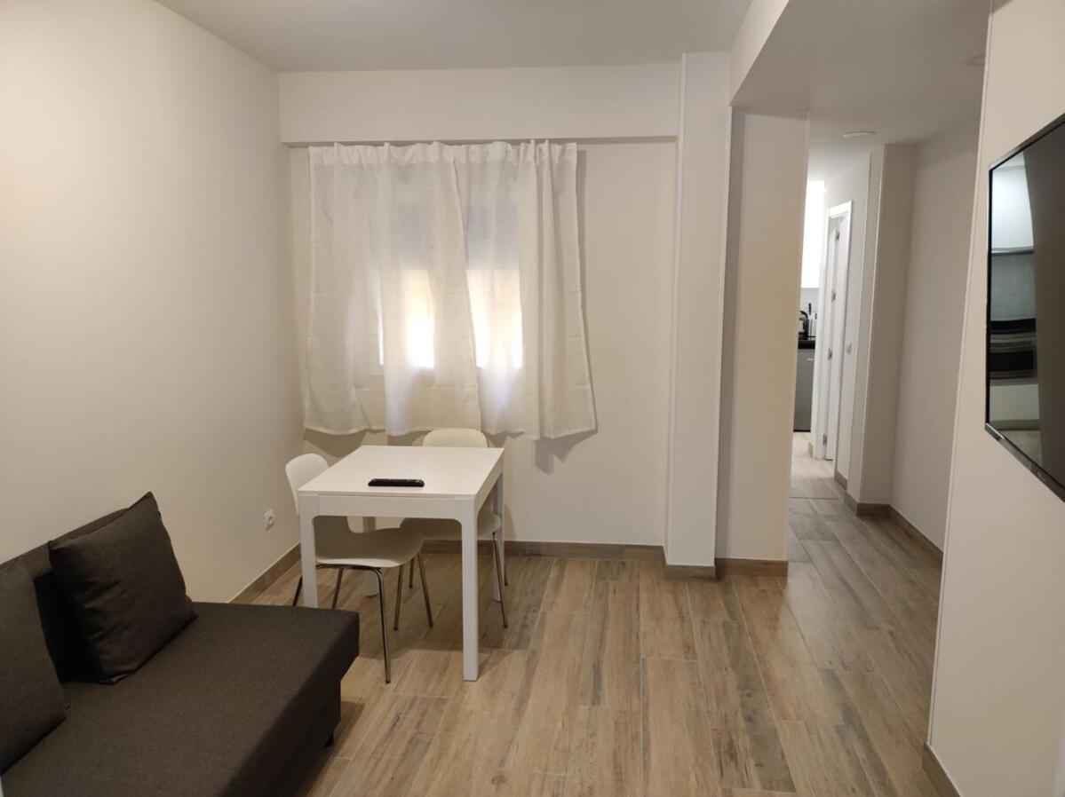 Madrid Rio Apartments Екстер'єр фото